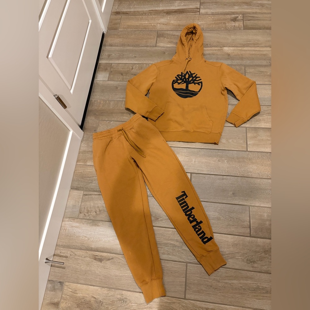 Timberland hoodie and jogger pants Kennebec River tree logo sweatsuit set small